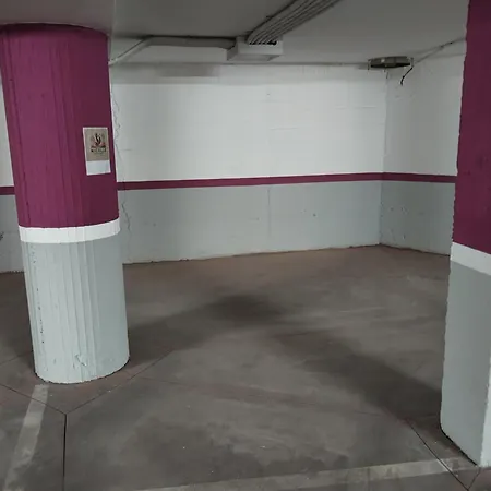 Nicolle Λορέτ Ντε Μαρ