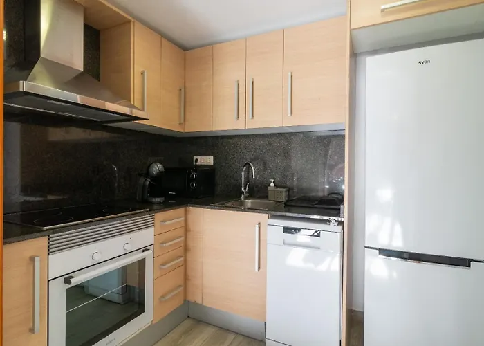 Nicolle Λορέτ Ντε Μαρ