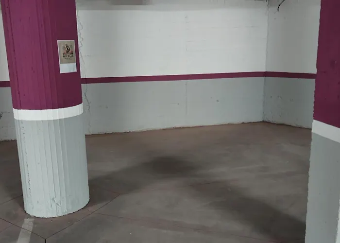 Nicolle Λορέτ Ντε Μαρ